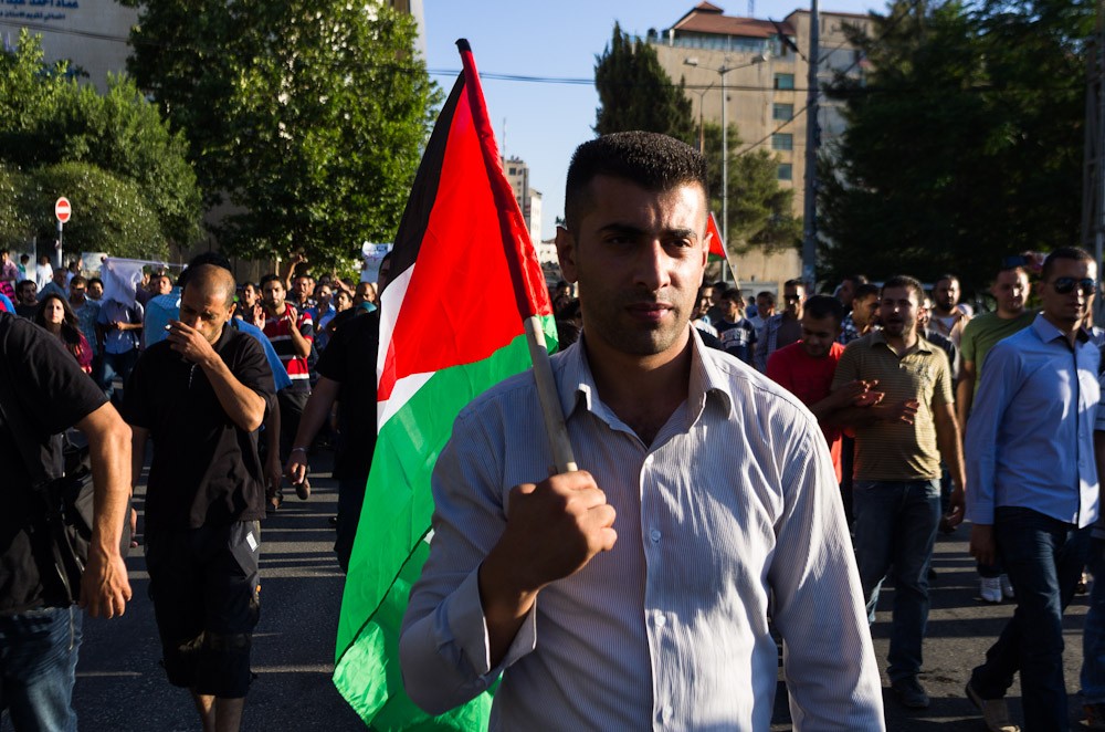 Rallies began on Saturday in Ramallah to protest a planned meeting between Palestinian Authority President Mahmoud Abbas and Israeli Deputy Prime Minister Shaul Mofaz.