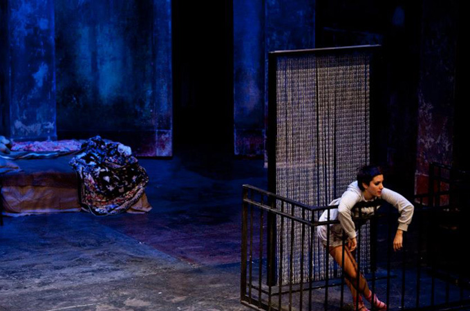 theatre2