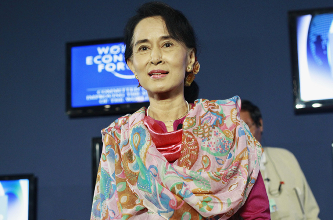 Suu Kyi says she wants to run for president