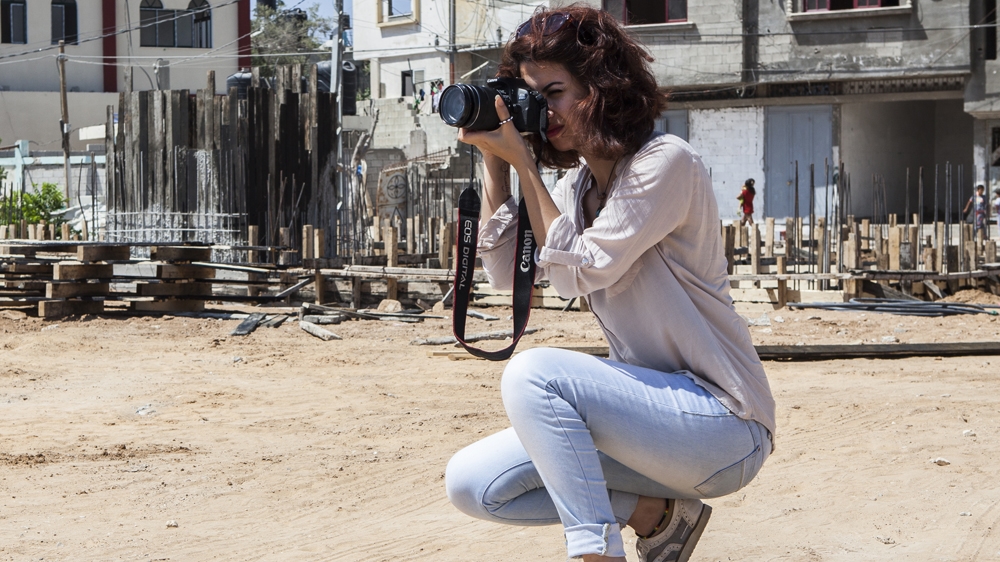 Walaa documents the reconstruction of houses [Edmee van Rijn]