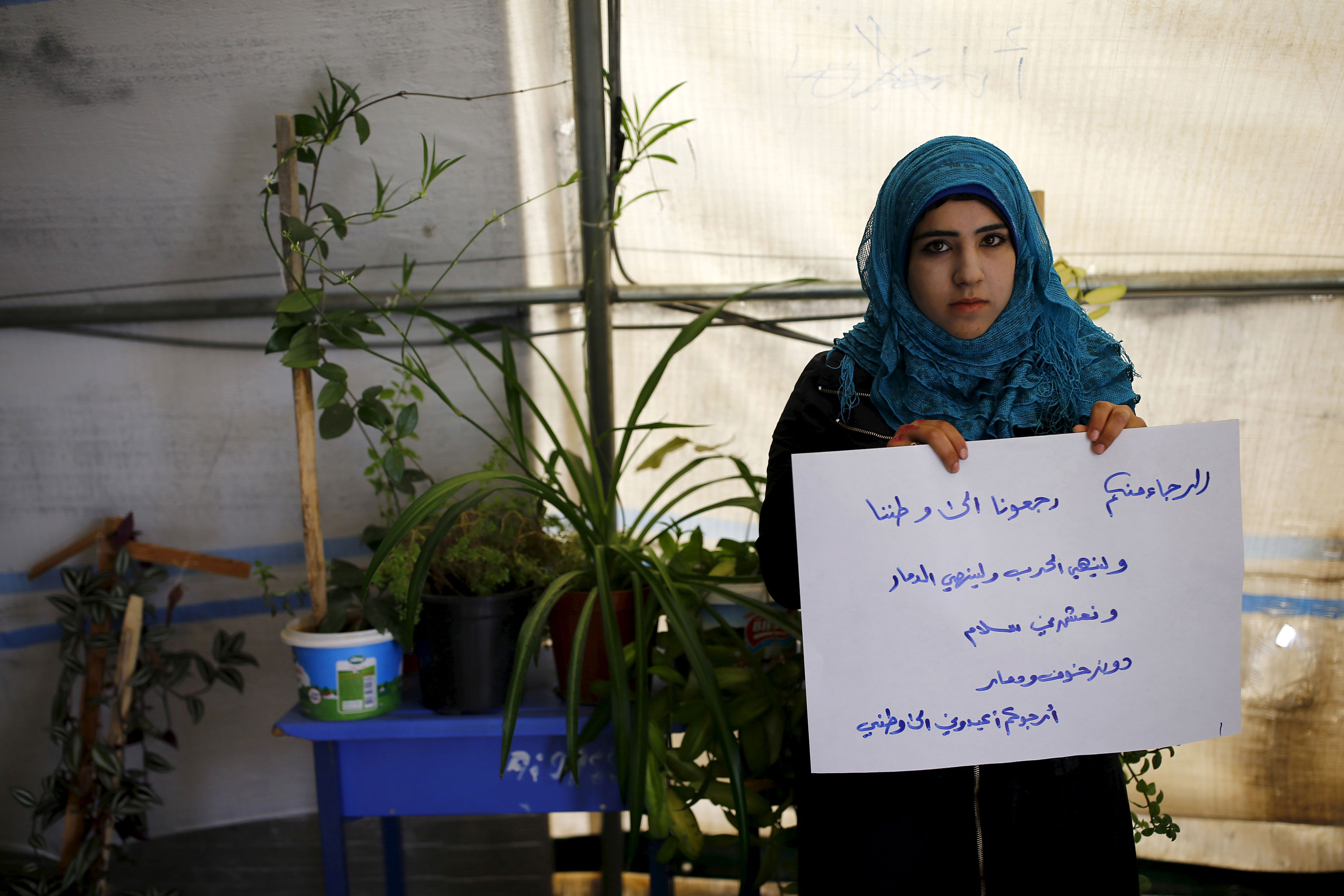 Young Syrians dream of home
