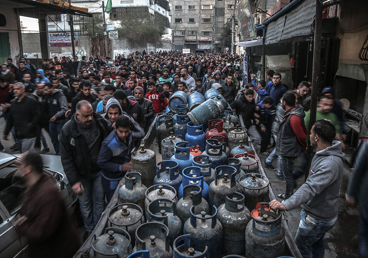 Gaza electricity crisis - Ezz Zanoun - don''t use [Ezz Zanoun/Al Jazeera]