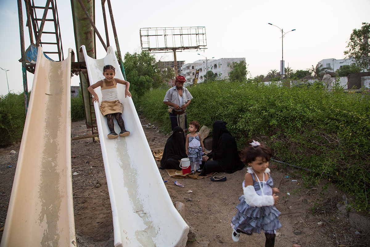 Yemen: Struggles of daily life/ Please Do Not Use