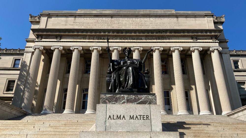 Columbia University has announced that classes will begin on September 8, with a three-term schedule and hybrid teaching