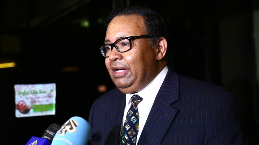 Sudanese Foreign Ministry spokesman Haidar Badawi al-Sadiq- - KHARTOUM, SUDAN - AUGUST 18: Sudanese Foreign Ministry spokesman Haidar Badawi al-Sadiq holds a news conference at ministry building in Kh