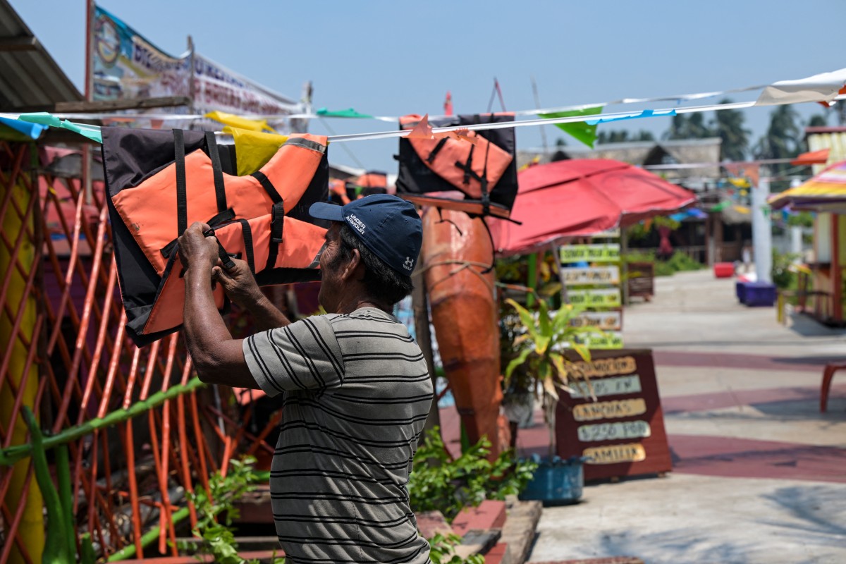 Submerged homes, heat waves fuel Mexico climate angst